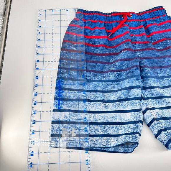 Under Armour Boys Swim Trunks YXL Blue Red Stripe Lined Mesh Shorts - Picture 3 of 8